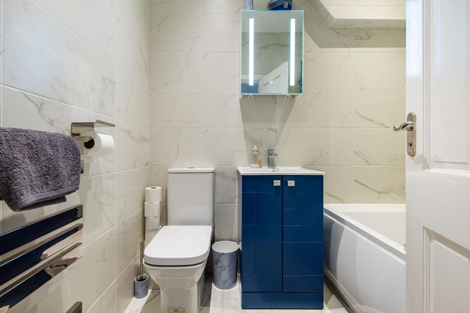 Cosy 1 Bed Apartment With Free Parking Close To Underground Station Zone 2 For Quick Access To Central London Up To 5 Guests Buitenkant foto