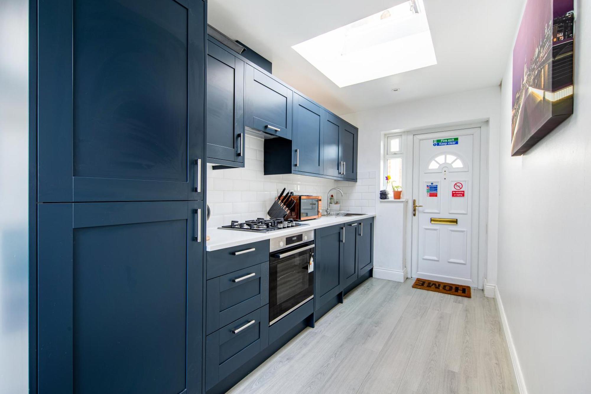 Cosy 1 Bed Apartment With Free Parking Close To Underground Station Zone 2 For Quick Access To Central London Up To 5 Guests Buitenkant foto